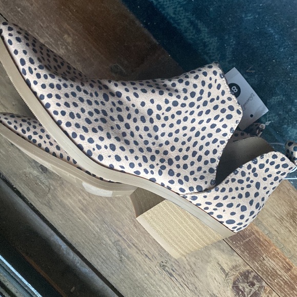 *FINAL SALE* Cheetah print low heeled boots - Picture 4 of 4